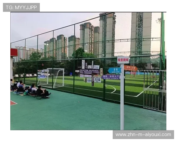 足球俱乐部在青训中推行家长教育与伦理保护并设监察通道，青少年足球培训俱乐部